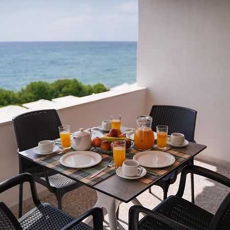 Kostas Beach Apartments Агиос-Гордиос Экстерьер фото