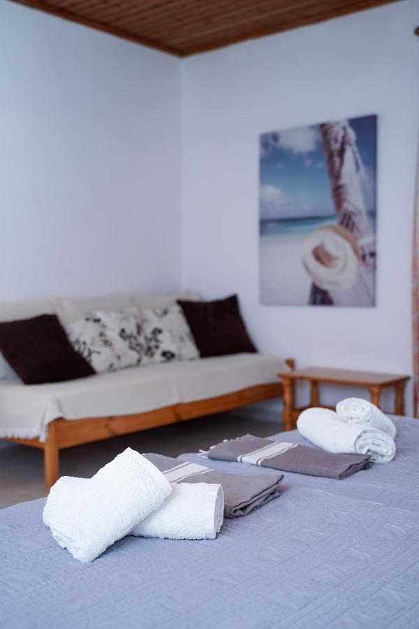 Kostas Beach Apartments Агиос-Гордиос Экстерьер фото