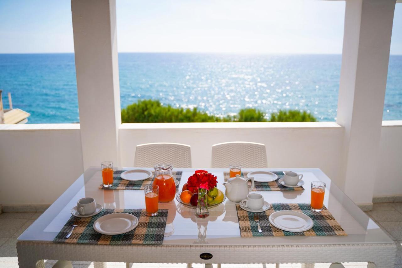 Kostas Beach Apartments Агиос-Гордиос Экстерьер фото